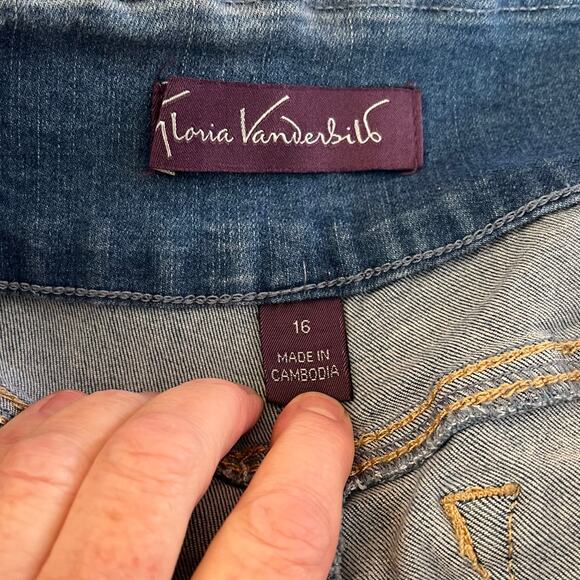 Gloria Vanderbilt Amanda Pull On Light Wash Stretch Jegging Denim Jeans 16 NWT - Picture 4 of 16